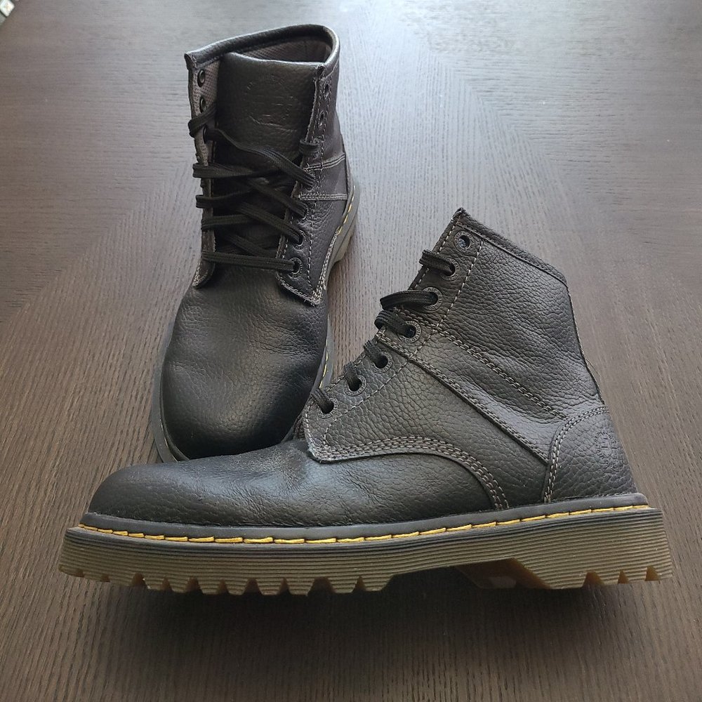 Dr. Marten's Air Wair Roseland Black Boots Size 9 US